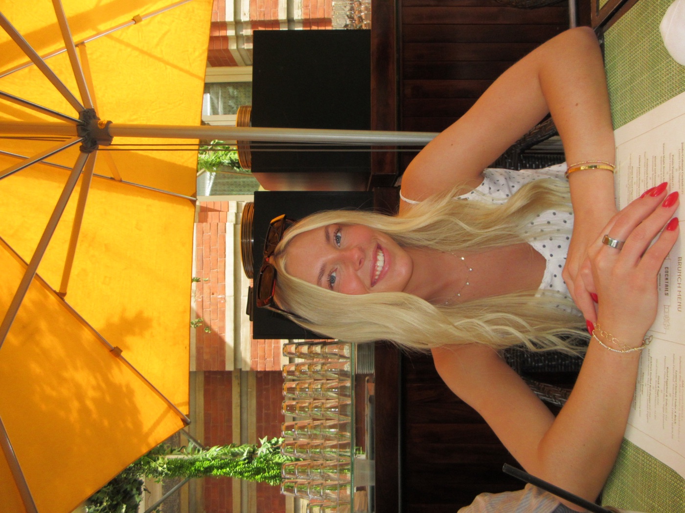 Ellie Epps, Stylist & Extension Specialist at Wilde Willow.